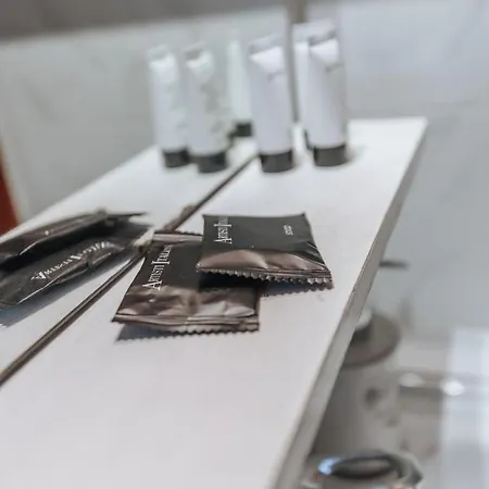 Shiny Filis For 2 Vipgreece *